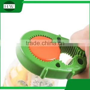 Kitchen Accessories Multifunction 4 In1 Gourd Shape Plastic Tin Can Beer Bottle Opener thumbnail-2