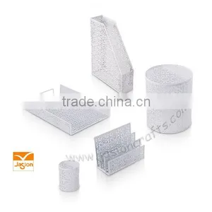 New Design Metal Hollow Out Pen Holder / Iron Pen Holder Wholesales With Flower Desgin thumbnail-1