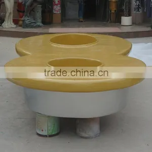 Fiberglass Modern Round Chair thumbnail-1