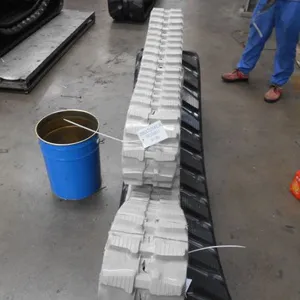 Rubber Track (200*72*42) for Excavator Use/Grey Color Available thumbnail-1