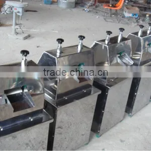 Hand Sugarcane Juice Extractor thumbnail-1