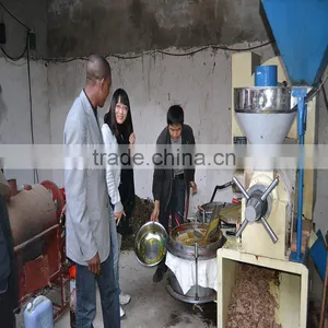 Hot Pressing 5.5kw 100kg/h Pressing Input Chia Seeds Oil Presser Machine thumbnail-2