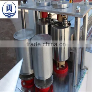 Sanitary Napkin Folding Machine thumbnail-1