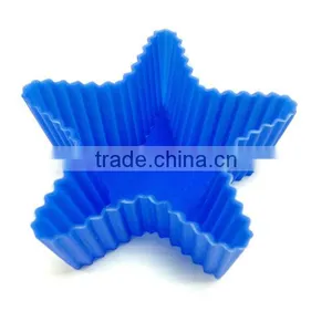 Star Shape Silicone Bakeware thumbnail-1