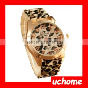 UCHOME Wholesale Fashion Stainless Steel Back Leopard Geneva Silicone Watch Woman thumbnail-3
