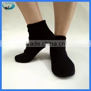 Durable and Breathable Waterproof Neoprene Socks thumbnail-3