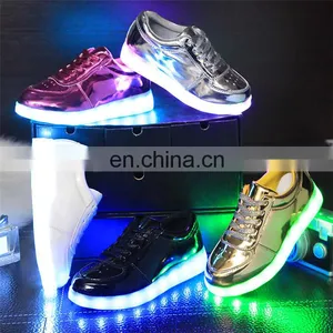 Latest High Quality OEM Color and Label USB Kid Boys and Girls LED Sneakers Shoes thumbnail-1