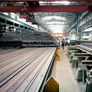 BS11-1985 Standard BS90A Steel Rail thumbnail-1