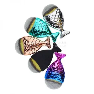 Portable Colorful Fish Powder Brush Liquid Foundation Brush thumbnail-1