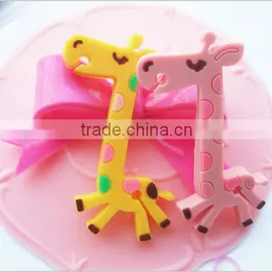 2016 Hot Selling Mini Giraffe Shape Silicone Rubber Headphone Cable Tidy Winder thumbnail-2