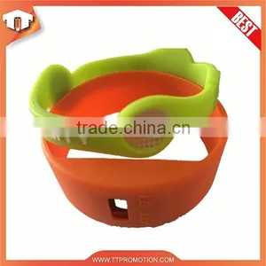 China Manufacturer Wristband Step Counter thumbnail-1