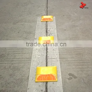 Road Stud In Stock thumbnail-2