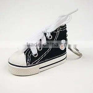 Wholesale 2016 Mini Shoe Keychains/Custom Shoes Keychains Wiht Logo Printing thumbnail-2