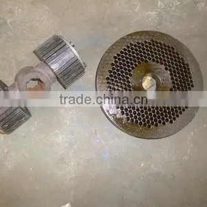 MKL225 Flat Die Wood Pellet Machine With Roller Driven thumbnail-1