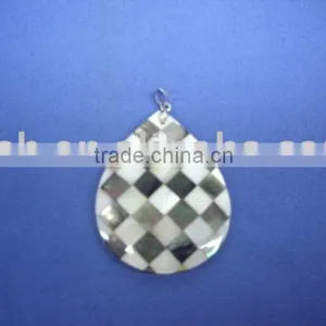 Black Mop Shell and River Shell Shell Pendants thumbnail-1