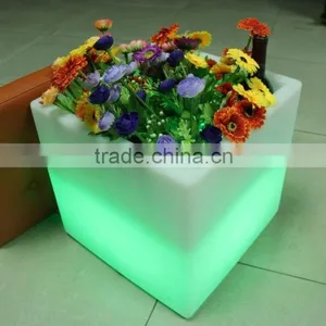 Cube Flashing Rechargeable Led Ice Bucket thumbnail-3