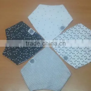 100% Cotton Fashionable Baby Bibs Shaped Triangle thumbnail-1