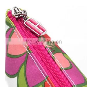 Promotional Charming Printed Flower Cosmetic Bags for Women thumbnail-4