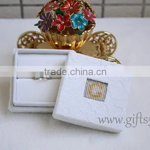 2016 High Quality Elegant Wedding Ring Jewelry Box With Beaded Name Plate of G thumbnail-3