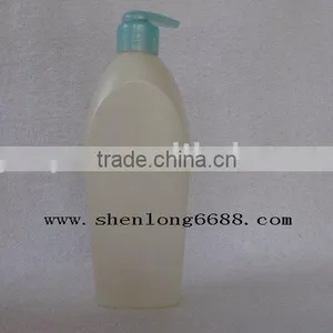 800ml White Plastic Shampoo Bottle With Green Lotion Pump thumbnail-1