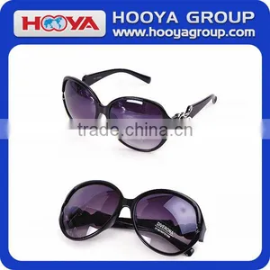 DI VERONA SUNGLASSES WITH CLASSIC DESIGN thumbnail-1