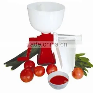 Manual Plastic Sauce Juicer / Tomato Juicer thumbnail-1