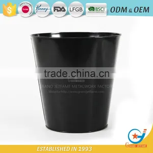 Galvanized and Iron Powder Coating Outdoor Planters With Plants Decorative Outdoor Pretty Plant Pots thumbnail-1