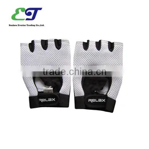 Sports Gloves / Half Finger Fitness Gym Gloves thumbnail-1