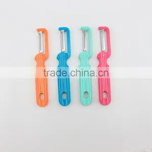 Plastic Flat Handle Stainless Steel Blade Vegetable Peeler thumbnail-1