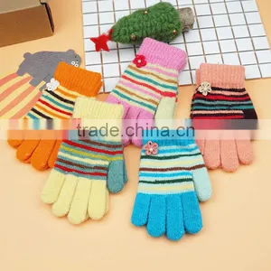 TC13025 Cheap Winter Warm Knitted Kids Gloves New Fashion Cute Long Finger With Fingers thumbnail-1