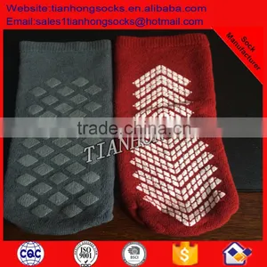 Non Slip Double Anti-slip Sock Wholesale OEM Service Medical Use Sock With Full Terry Indoor Anti Slip Trampoline Sock thumbnail-1