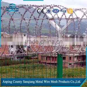 Galvanized Barb Wire thumbnail-3
