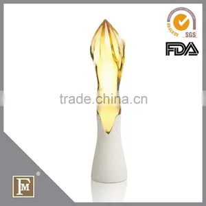 Plastic Lemon Juicer Squeezer Fruit Orange Citrus Juice Extractor Tool thumbnail-1