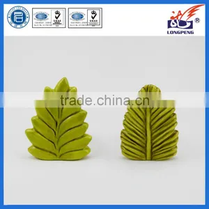 Leaf Shaped Tealight Candle Holder thumbnail-1