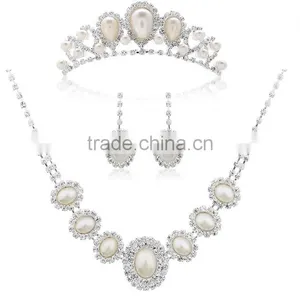 Fashion Elegant Bridal Wedding Pearl Rhinestones Jewelry Set Accessories Crown, Earring & Necklace Set thumbnail-1