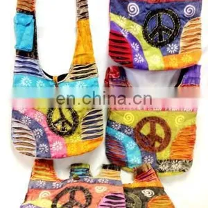 Elegant Vintage Handbag thumbnail-3