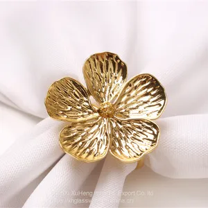 Wholesale White Flower Napkin Rings Table Decoration Reusable Metal Napkin Rings Wedding Party thumbnail-4