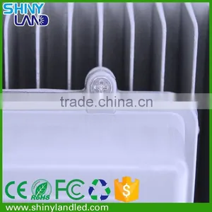 High Quality IP65 Outdoor 50W Led Floodlight thumbnail-5