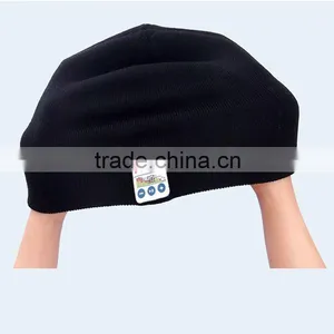 Uneed Knitted Beanie Hat With Headphone thumbnail-6