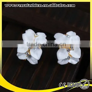 Vogue Cheap Flowers Diamonds Charming Jewelry Earring thumbnail-4