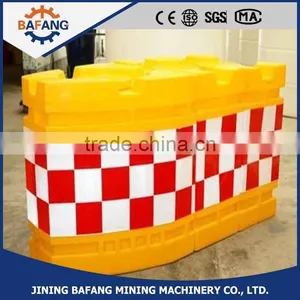The Isolated Type Water Horse Fence the Outdoor Traffic Security Facility thumbnail-1