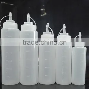 8 oz Tomato Sauce Plastic Squeeze Sauce Bottle thumbnail-4