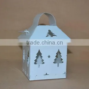 Mini Christmas Lantern thumbnail-1