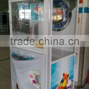UK Hot Sale Quality Arcade Coin Operated Claw Crane Game Vending Machine thumbnail-5