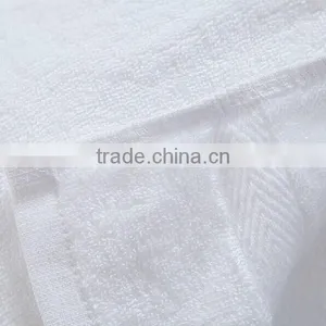 The Detailed of White Color Bright Color Good Water Absorption Rich in Variety 75cm*35cm Weight 120g 100% Cotton Towel thumbnail-1