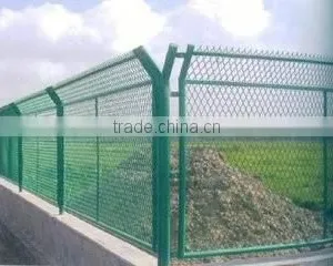 Powder Coated Welded Metal Security Safety Mesh Fence thumbnail-2
