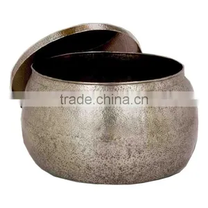 Traditional Outdoor Metal Table thumbnail-2