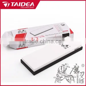 8000 Girt Extra Fine Sharpening Whetstone thumbnail-4