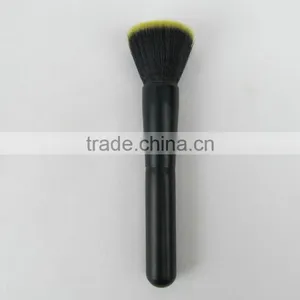 2015 New 1pcs Pro Soft Perfecting Face Brush Foundation Brush Blend Makeup Tool thumbnail-1