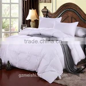 100%Polyester Thick Home and Hotel Quilt thumbnail-1